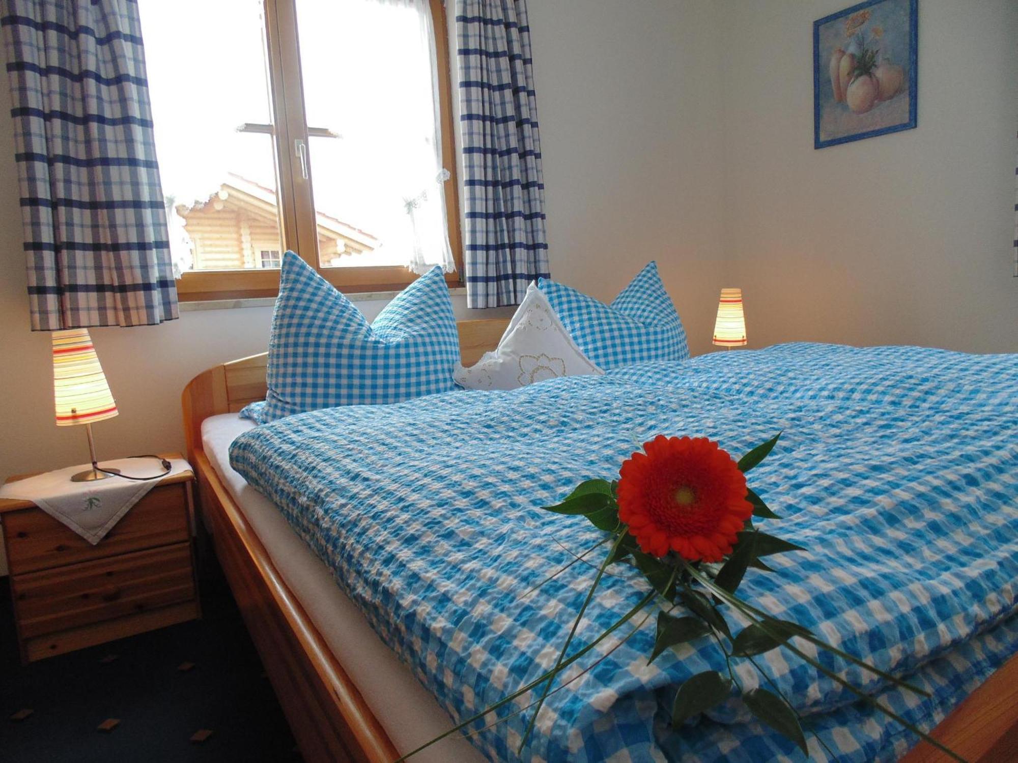 Schmid Apartament *