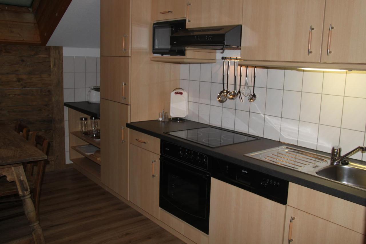 Schmid Apartament *